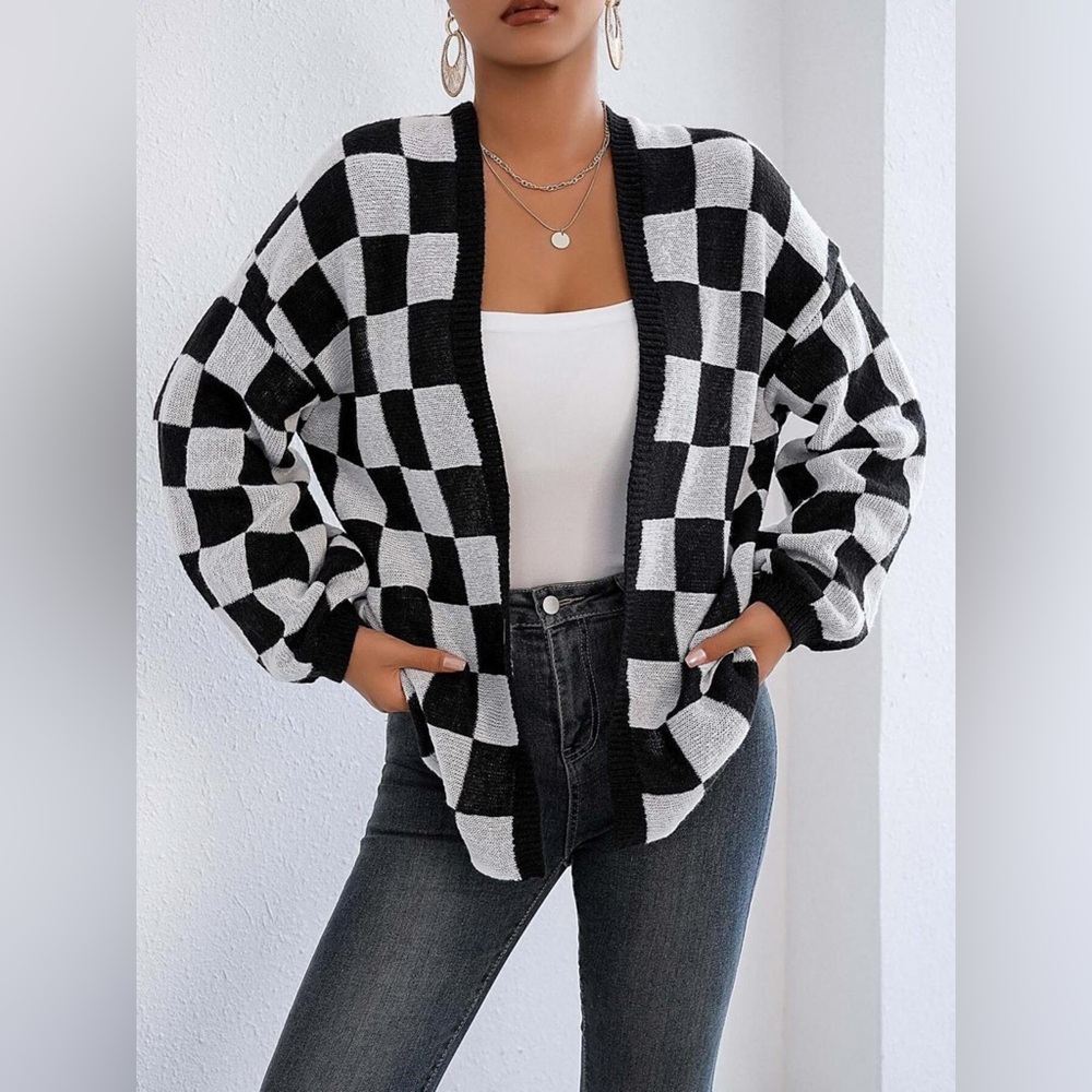 Checkerboard Pattern Open Front Knit Cardigan - Picture 9 of 10
